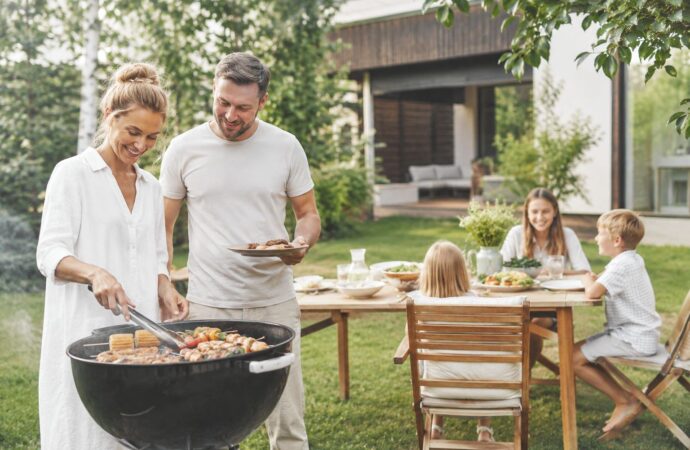 Grilluj zdrowo! Fit przepisy na majówkę (i nie tylko). Jedz smacznie i lekko