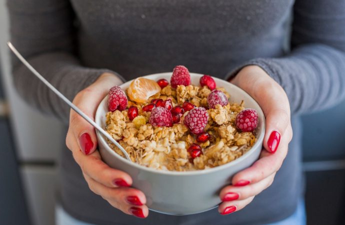 Zdrowa owsianka – przepisy na fit śniadanie dla aktywnych i nie tylko