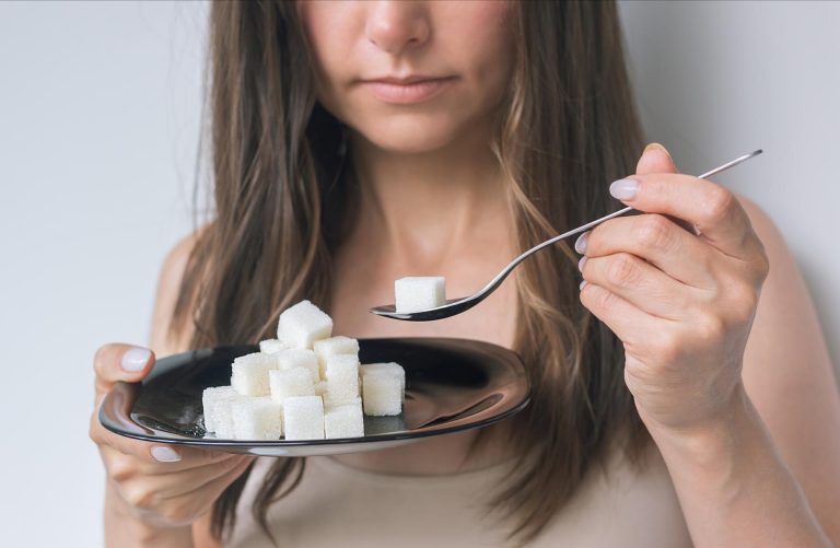 Jak cukier wpływa na organizm? Poznaj fakty i mity oraz zdanie eksperta