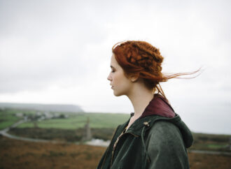 Gdy świat krzyczy. Jak technologia pomaga odzyskać ciszę i równowagę?