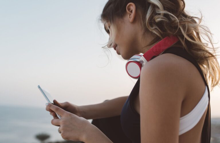 Sztuczna inteligencja w sporcie: czy AI zastąpi trenera? Testujemy trendy