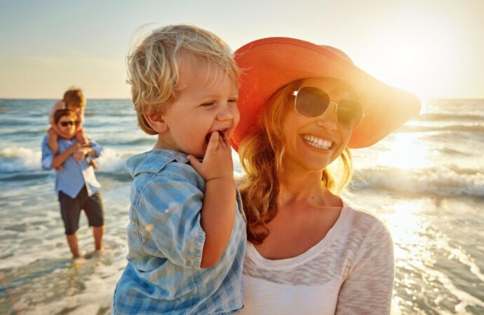 Krem przeciwsłoneczny z SPF bez tajemnic: jak wybrać najlepszy? FAQ