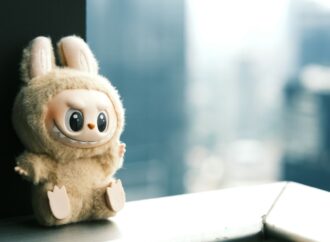 Labubu: od niszowej figurki do globalnej gwiazdy popkultury. Skąd pochodzi, jak wygląda i dlaczego fascynuje?