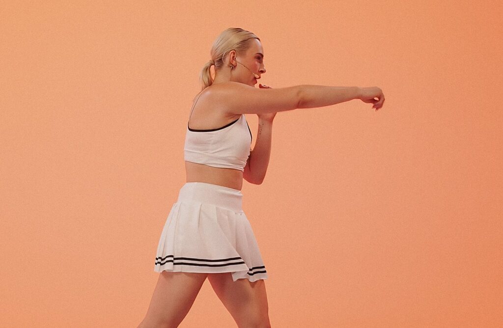 Szybki trening brzucha w domu. Płaski brzuch w 15 minut