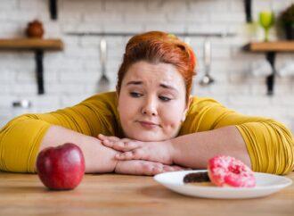 Jak schudnąć 5 kg w tydzień? Dietetyk obala mity i zdradza, co naprawdę działa