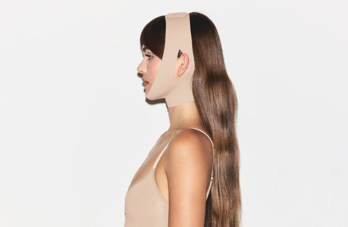 Maska SKIMS Kim Kardashian – hit czy chwilowy trend? Weźmy ją pod lupę