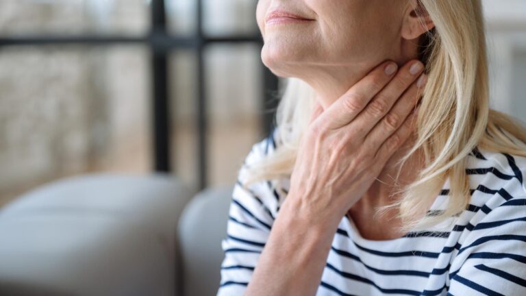 Jak rozpoznać niedoczynność tarczycy? Objawy pod lupą dietetyka klinicznego