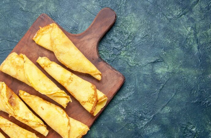 Naleśniki dyniowe z twarożkiem waniliowym. Przepis na śniadanie i deser