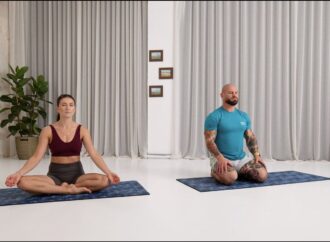 Joga na bolący kręgosłup. Trening, który przyniesie ulgę plecom