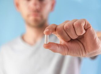 Probiotyki: szczepy, które warto znać. Na co i kiedy pomagają? Opinia eksperta