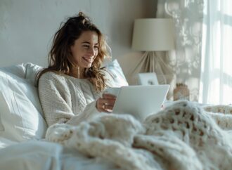 Rodzina i przyjaciele w serialach, które warto zobaczyć na mentalny reset