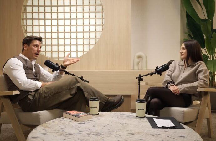 Social media, AI, patostreamy i cyfrowe granice: rozmowa z Wojtkiem Kardysiem