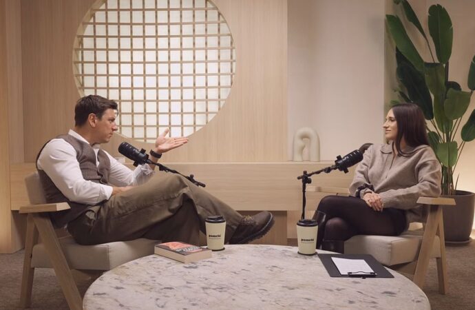 Social media, AI, patostreamy i cyfrowe granice: rozmowa z Wojtkiem Kardysiem