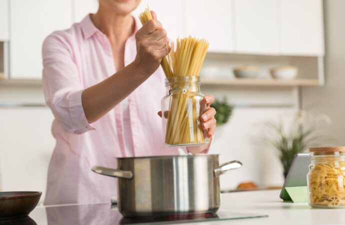 Dieta bezglutenowa: co jeść? Dietetyk poleca 5 produktów bezglutenowych