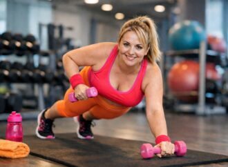 Ile razy w tygodniu ćwiczyć, żeby chudnąć? Sprawdź poradnik w pigułce