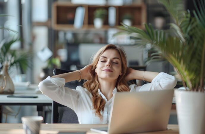 Wellbeing w pracy: jak i dlaczego warto dbać o dobrostan w życiu zawodowym