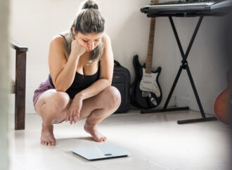 Zmęczenie, stres i hormony: dlaczego blokują chudnięcie i jak to zmienić?