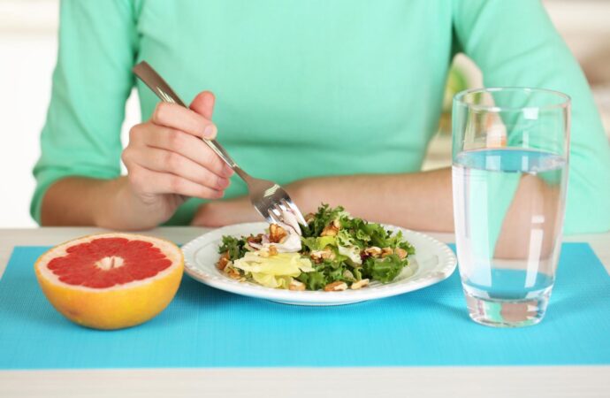 Jak leczyć insulinooporność dietą? Co działa? Sprawdź porady dietetyka