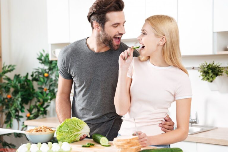 Miłość a dieta: jak jedzenie wpływa na relacje, libido i bliskość w związku