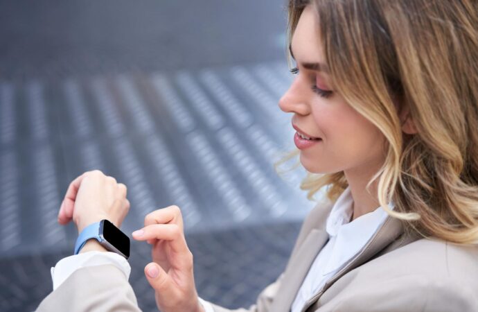 Post przerywany: zasady i efekty IF. Jak działa intermittent fasting wg dietetyka?