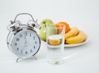 Post przerywany: zasady i efekty IF. Jak działa intermittent fasting wg dietetyka?