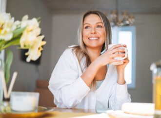 Perimenopauza – leczenie. Co brać? Leki, suplementy i preparaty ziołowe