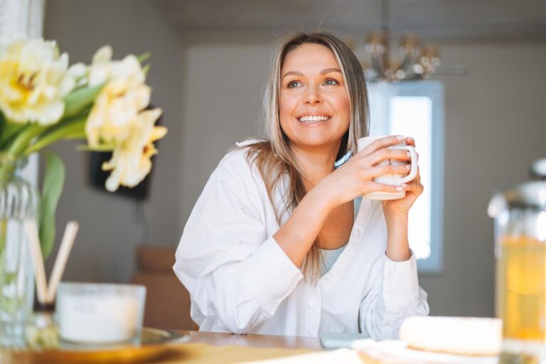 Perimenopauza – leczenie. Co brać? Leki, suplementy i preparaty ziołowe