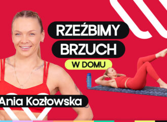 Trening na płaski brzuch z gumami w domu. Ćwicz z Anią Kozłowską
