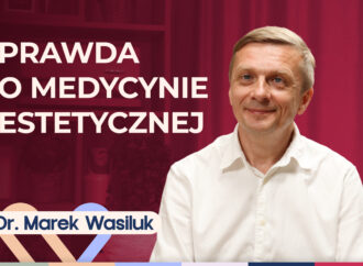 Dr Marek Wasiluk o tym, jak dbać o skórę twarzy po 40. Zabiegi, mity i błędy  