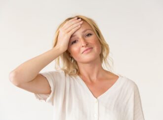 Menopauza: wiek, objawy, leki. Co pomaga? Oto kompletny przewodnik