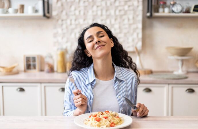 Co to jest comfort food? Dlaczego jedzenie potrafi poprawić nastrój
